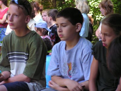 ./2004/Quest/thumbBlue